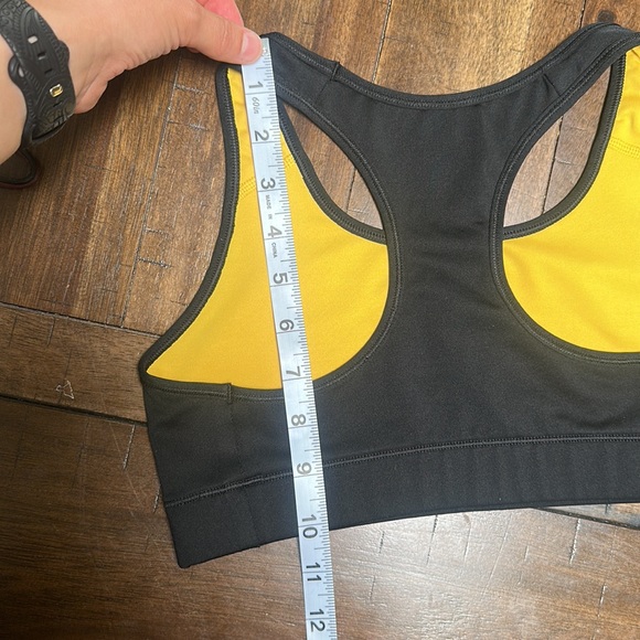 Nike Livestrong Sports Bra - Picture 3 of 5